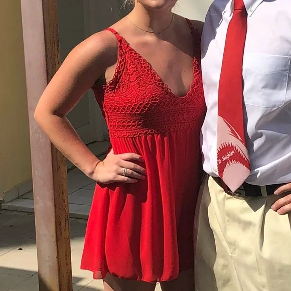 Red Lace Trim Romper - Picture 3 of 7
